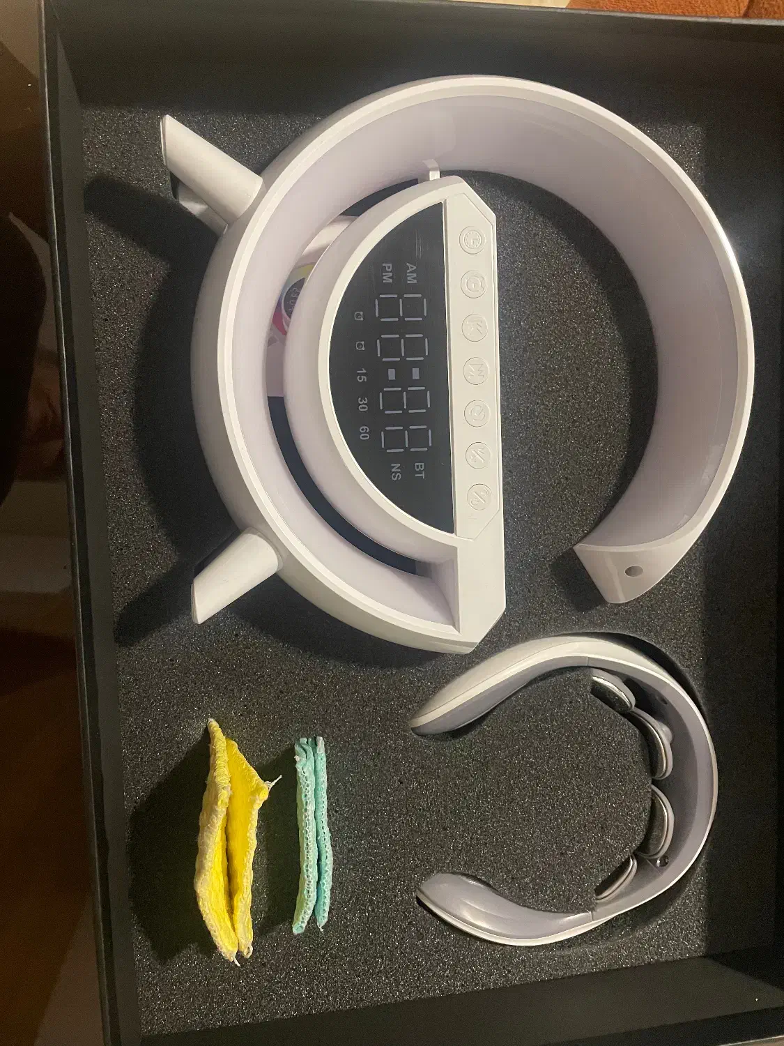 اسپیکر بلوتوس با ماساژ گردن|پخش‌کننده همراه|تهران, سعادت‌آباد|دیوار