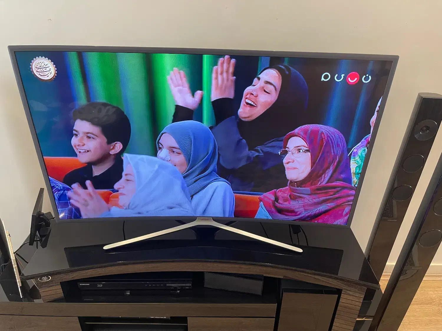 تلویزیون tv سامسونگ منحنی ۵۰ .سینما میز تلویزون|تلویزیون و پروژکتور|تهران, شهرک فرهنگیان|دیوار
