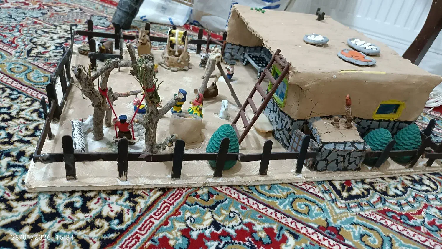 ماکت خانه روستایی|مجسمه، تندیس، ماکت|مشهد, امام رضا (ع)|دیوار