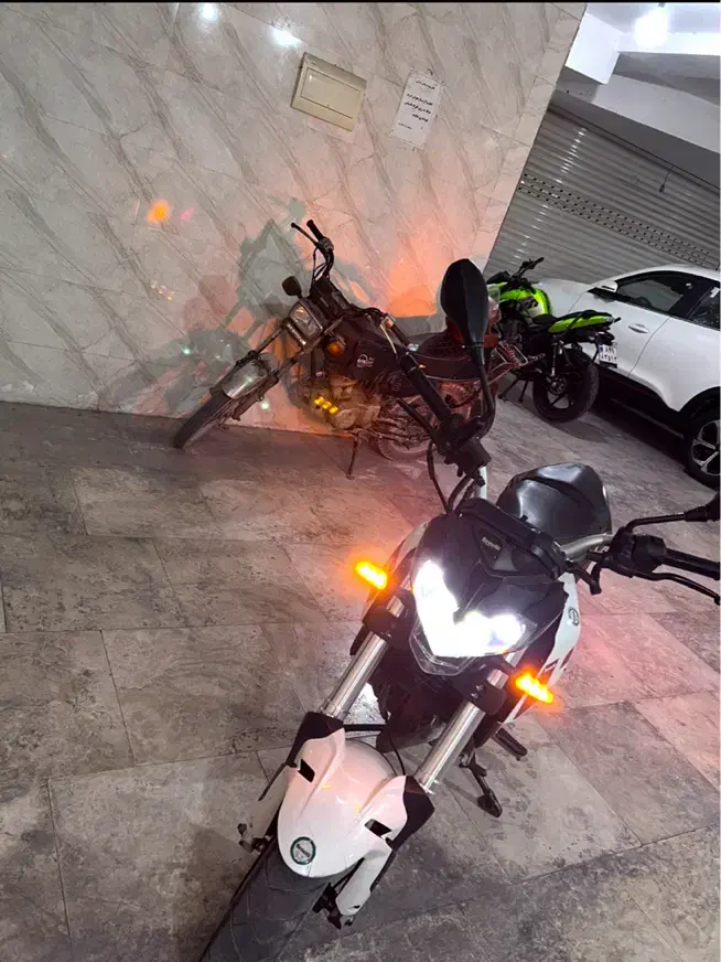 بنلی 135|موتورسیکلت|بندرعباس, |دیوار