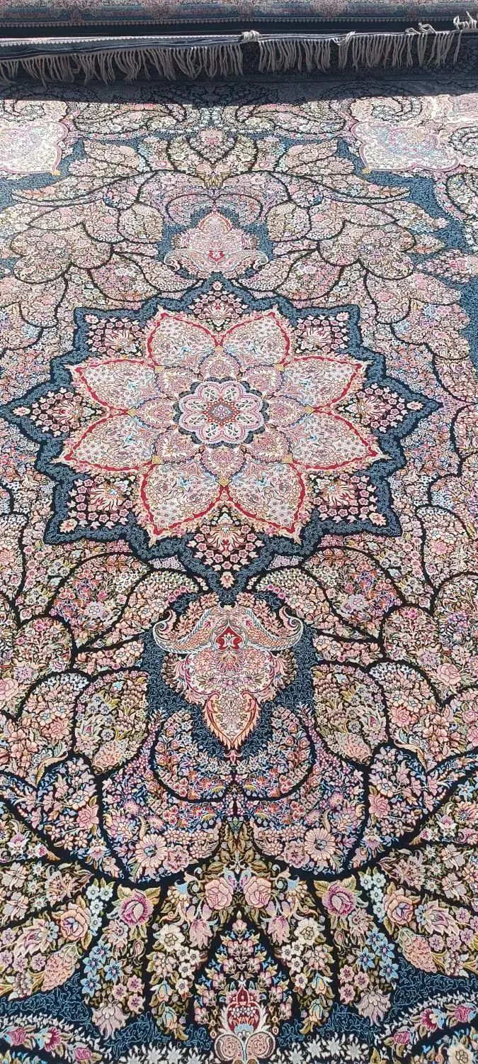 ۲ تخته فرش ( ۹ متری. هزار دویست شانه) اک اک|فرش|قروه, |دیوار