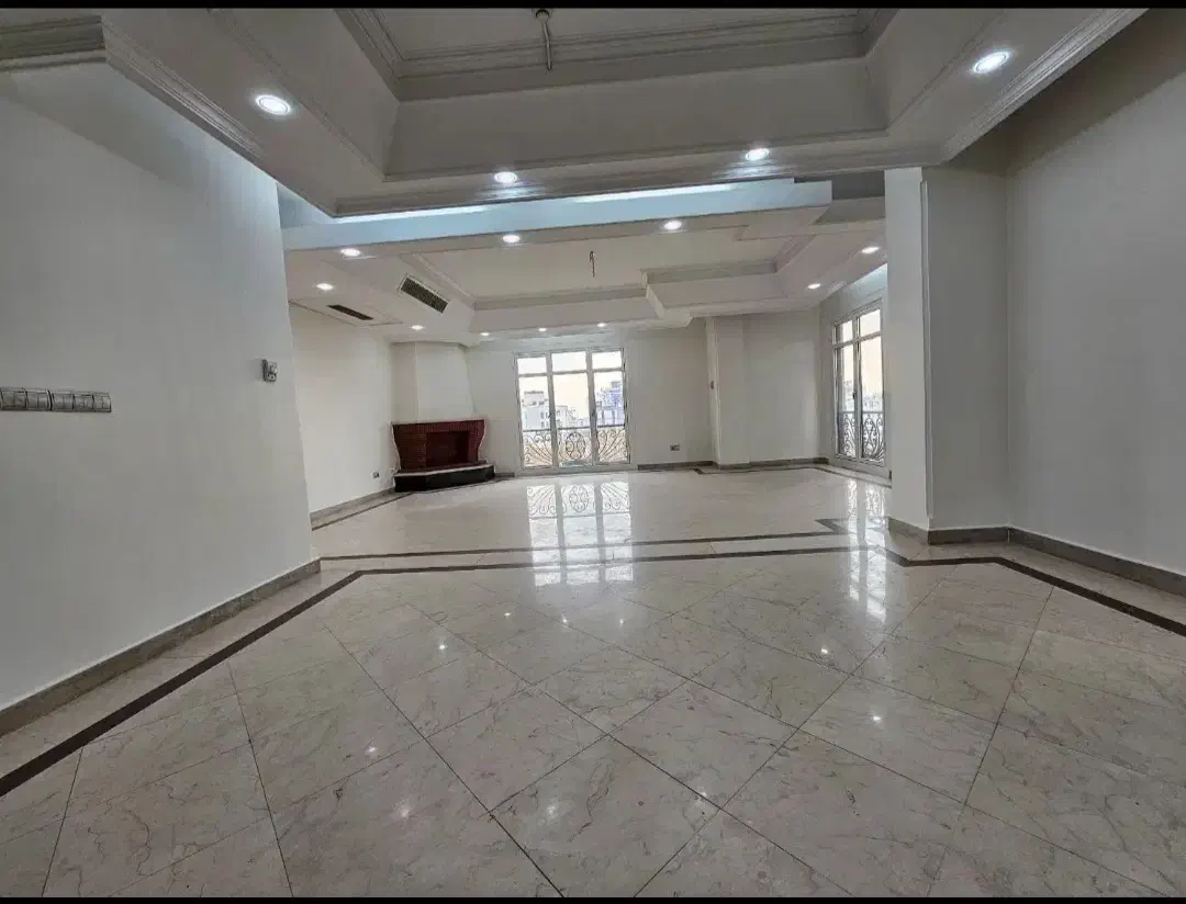 ۲۶۰ متر/ ۴ خواب/  دو کله نور/  خانه ایی با اصالت|اجارهٔ آپارتمان|اصفهان, سعادتآباد|دیوار