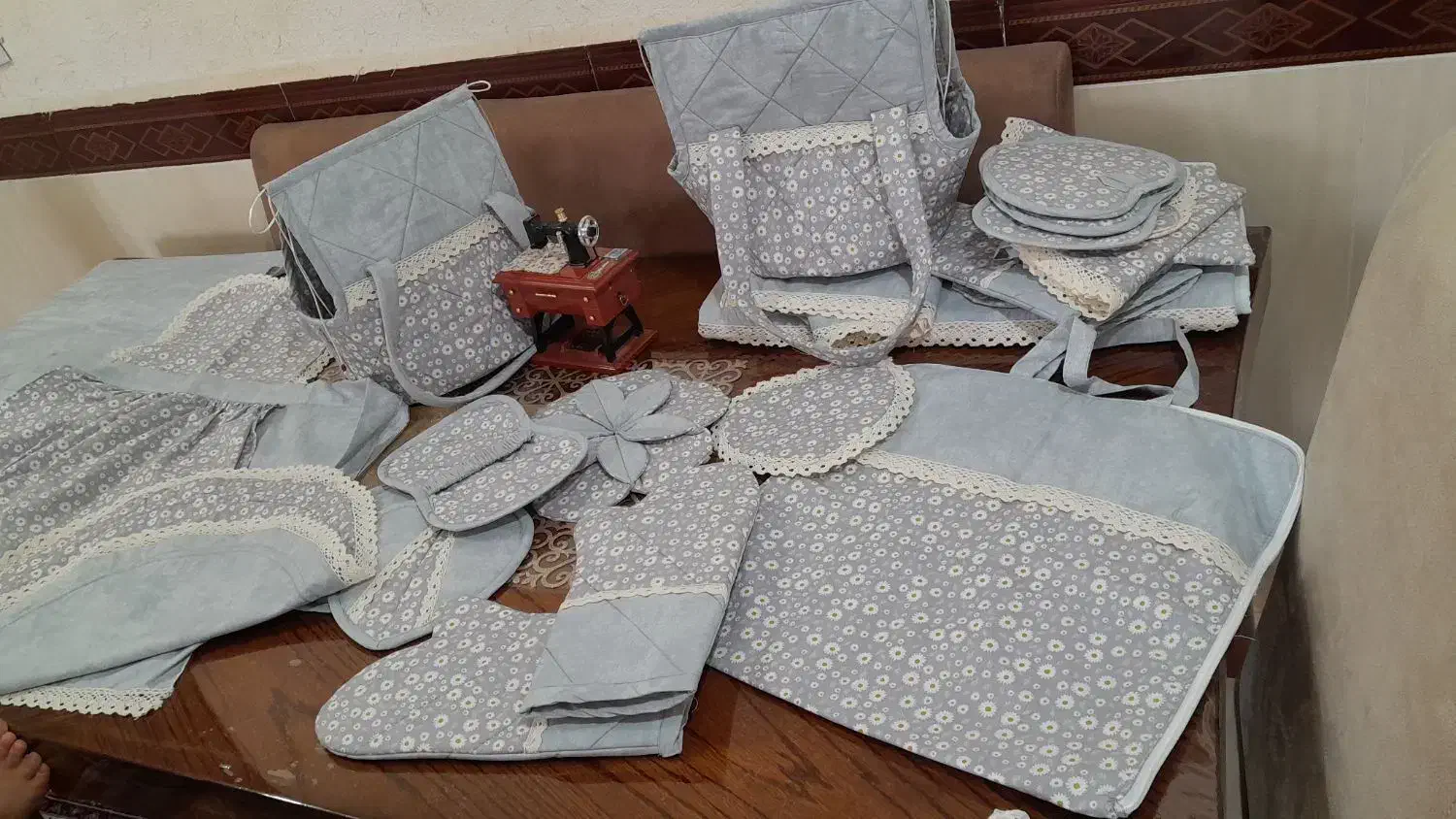 سرویس آشپزخانه|سفره، حوله، دستمال آشپزخانه|قروه, |دیوار