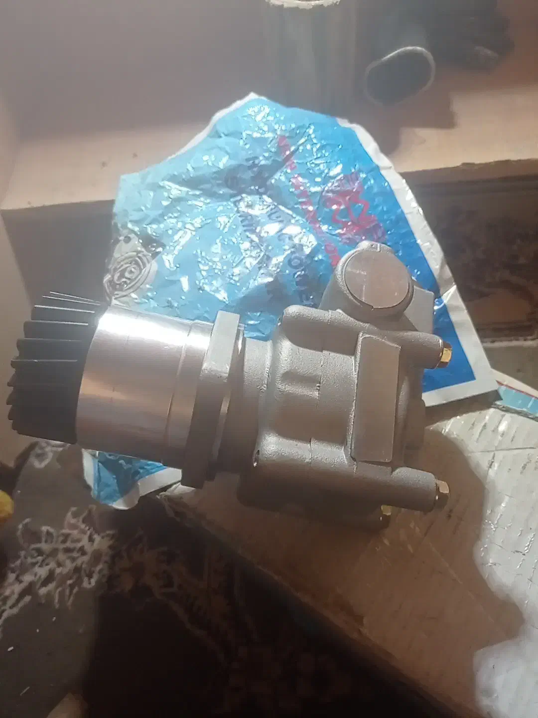 پمپ هیدرولیک فرمان ولو f12|خودرو سنگین|مرودشت, بیست متری بیمارستان|دیوار