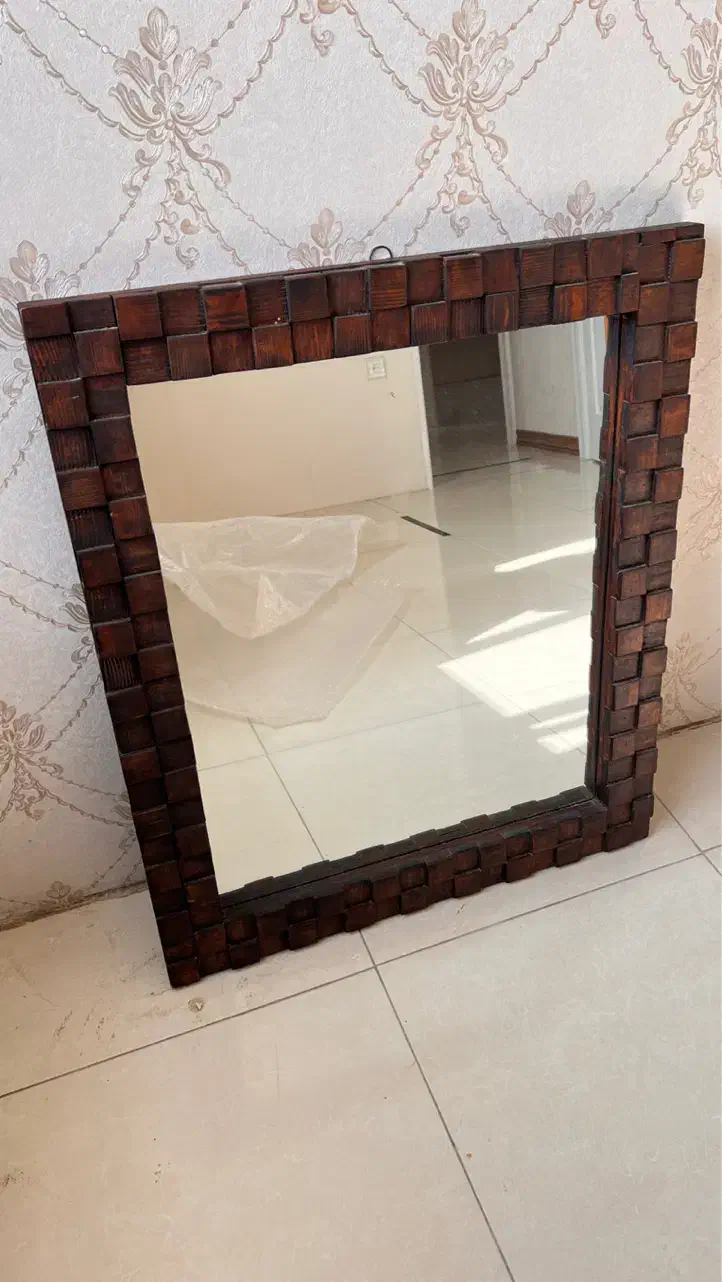 آینه قاب چوبی|آینه|بندر انزلی, پاسداران|دیوار