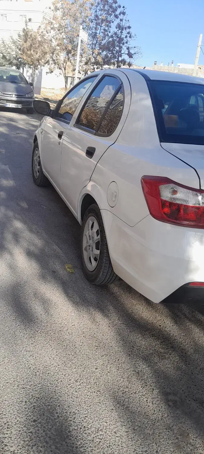 سا‌ینا  اس ۸۵ گانه مدل۱۴۰۲ فابریک|خودرو سواری و وانت|شیراز, شهرک گلستان شمالی|دیوار