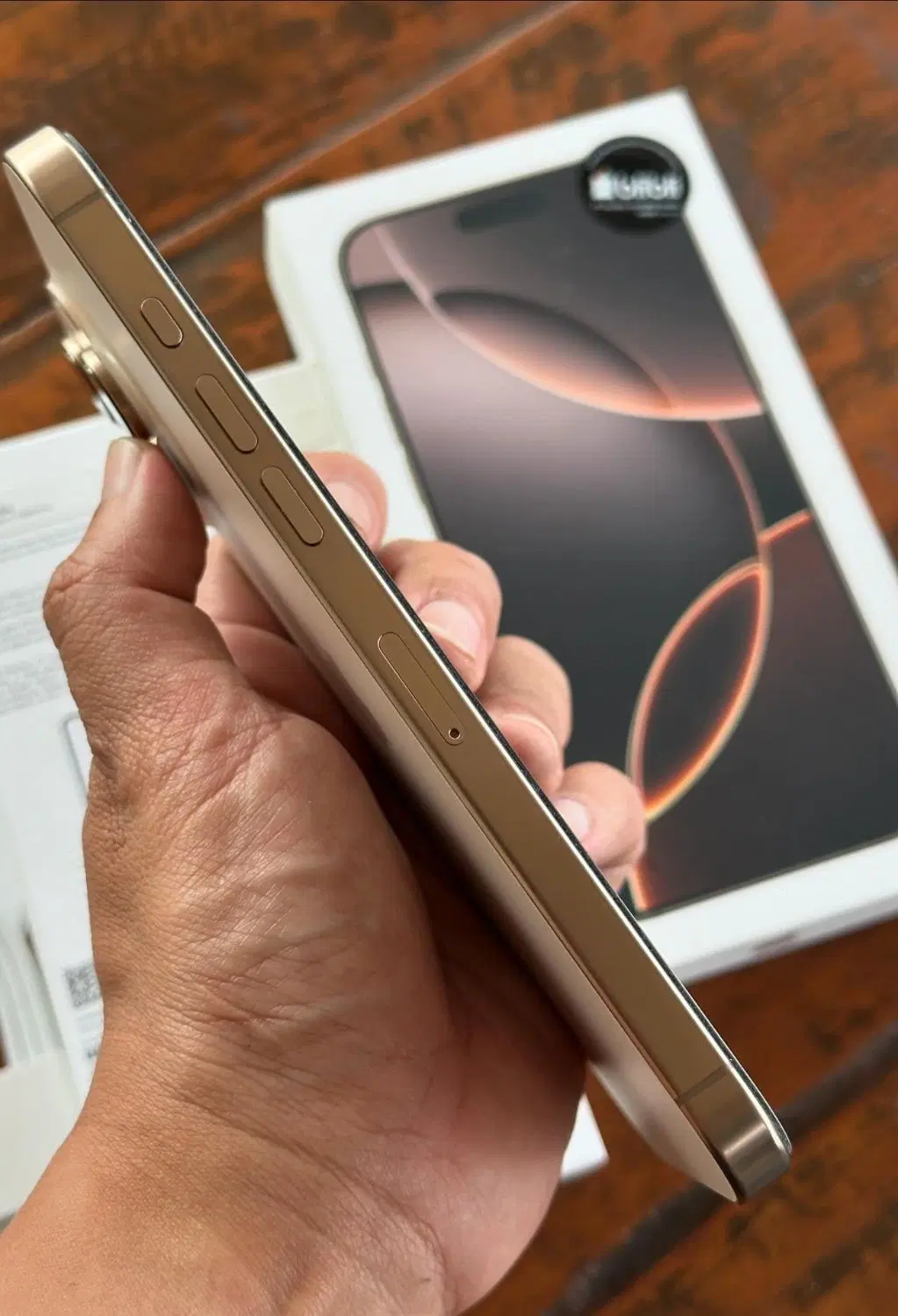 گوشی Iphone 16 Pro Max|موبایل|شاهین‌شهر, گزبرخوار|دیوار