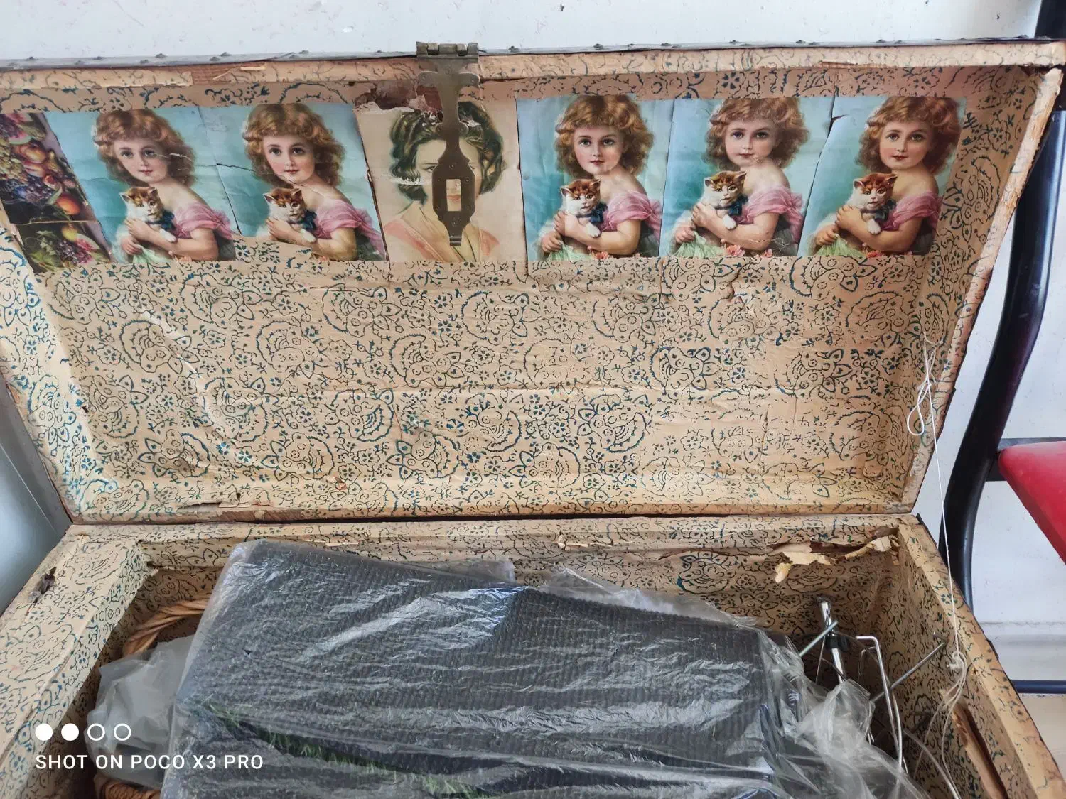 صندوقچه قدیمی سالم تمیز|کلکسیون اشیاء عتیقه|اصفهان, جوزدان الیادران|دیوار