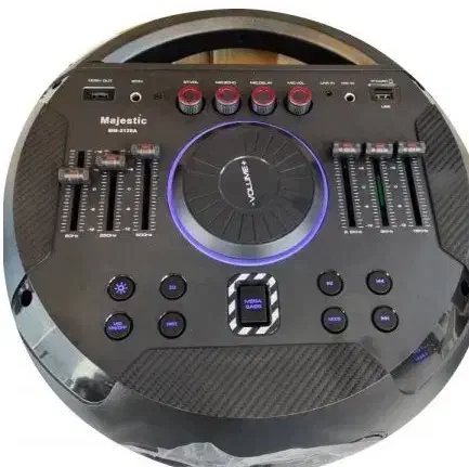 اسپیکر قدرتمند و حرفه ای مجستیک در حد|سیستم صوتی خانگی|قم, باغ کرباسی|دیوار