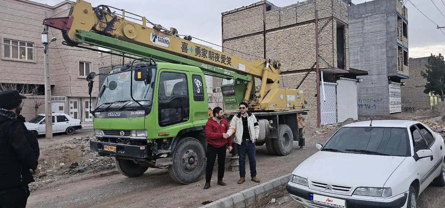 جرثقیل ۱۱تن|خودرو سنگین|شهر ری, کارخانه سیمان|دیوار