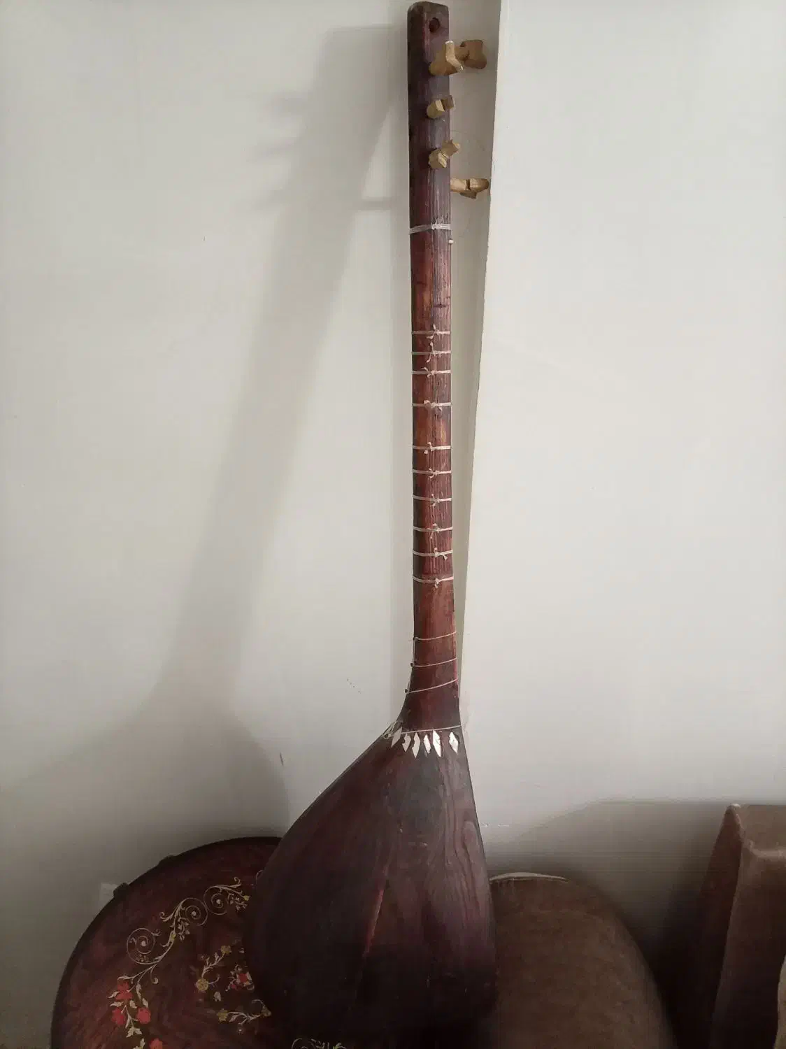 قوپوز،ساز|سازهای سنتی|تبریز, |دیوار