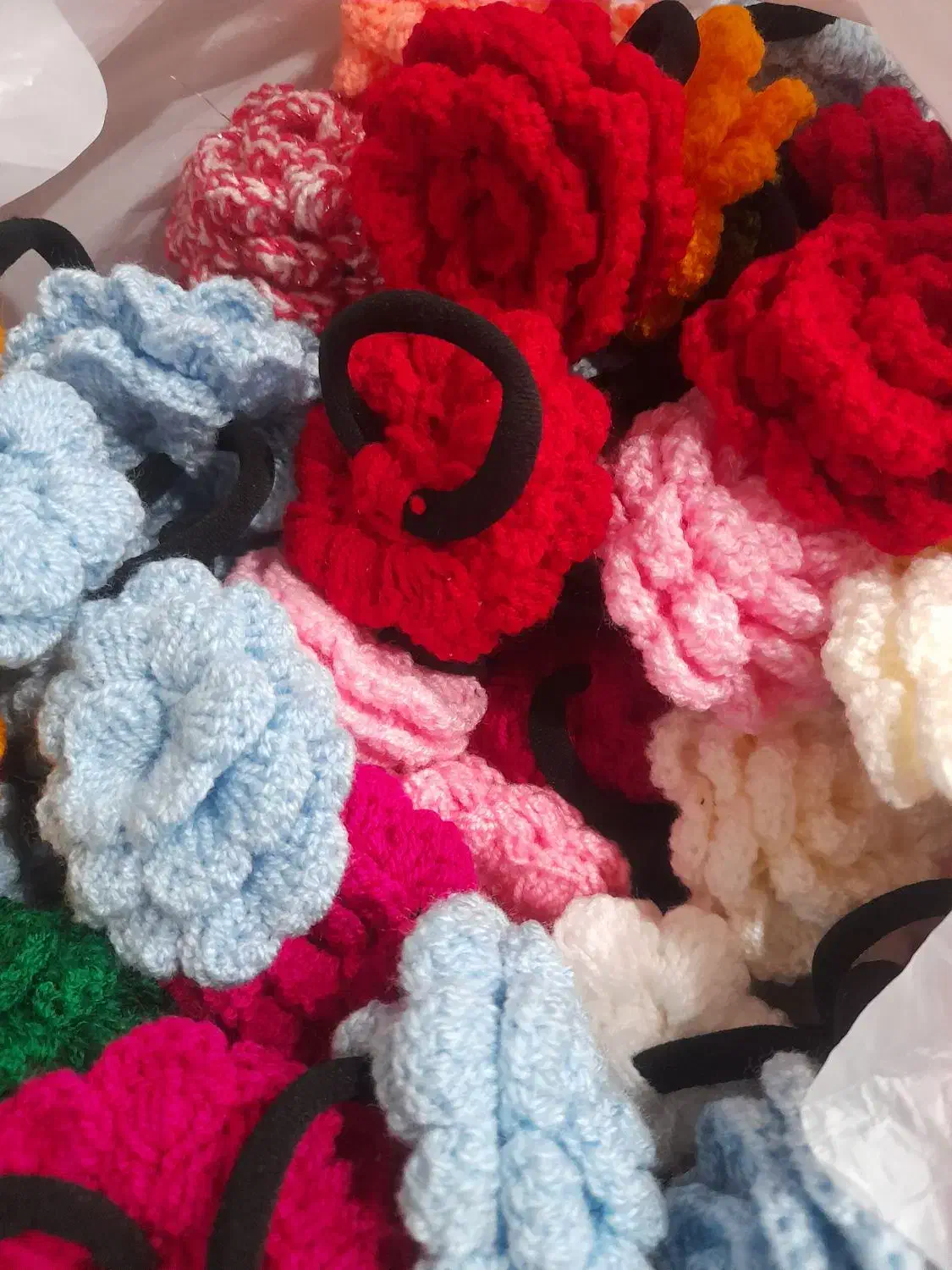 کش مو گل رز|زیورآلات و اکسسوری|رشت, استقامت ۲|دیوار