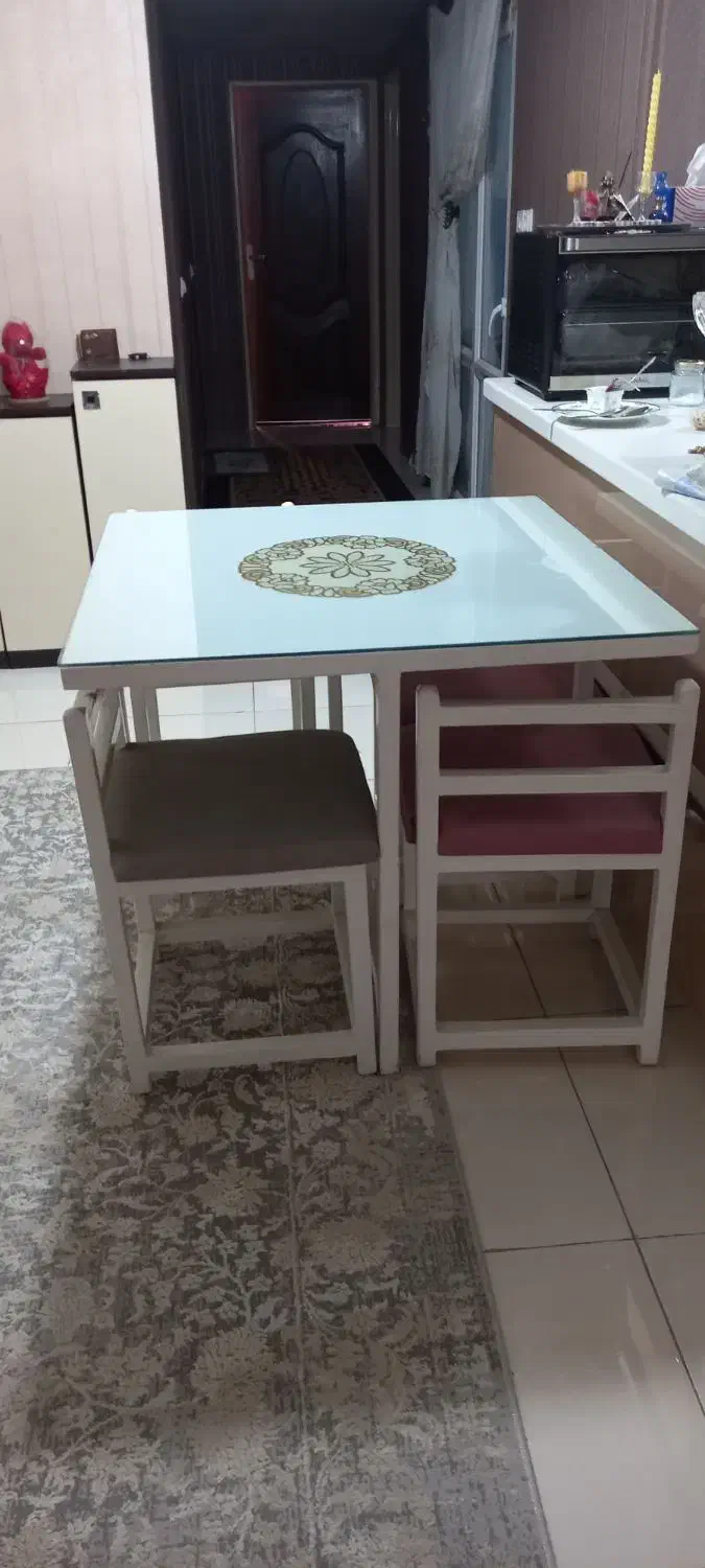 میز غذاخوری کم جا|میز و صندلی غذاخوری|هشتگرد, فاز ۱ مهستان|دیوار