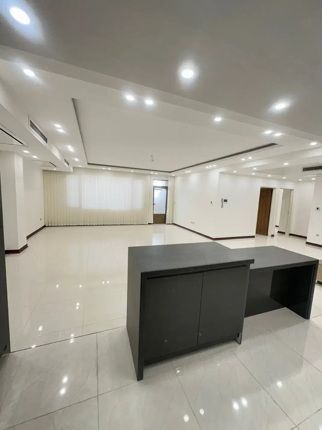 پشت پارک آزادگان ۱۴۵ متر ۲خواب ، ۴میلیارد زیر قیمت|فروش آپارتمان|یزد, |دیوار