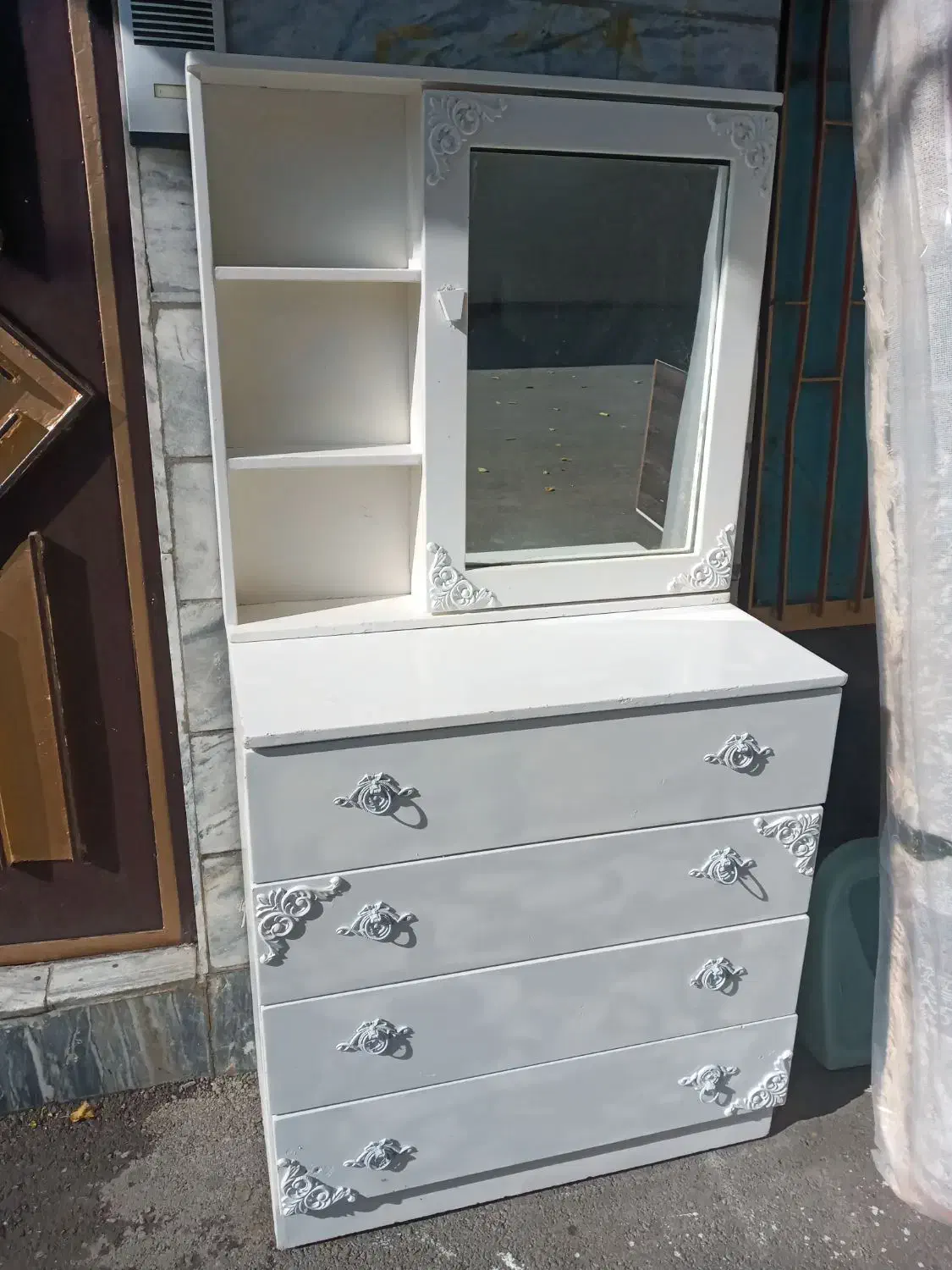 دراور|جاکفشی، کمد، دراور|بروجرد, |دیوار