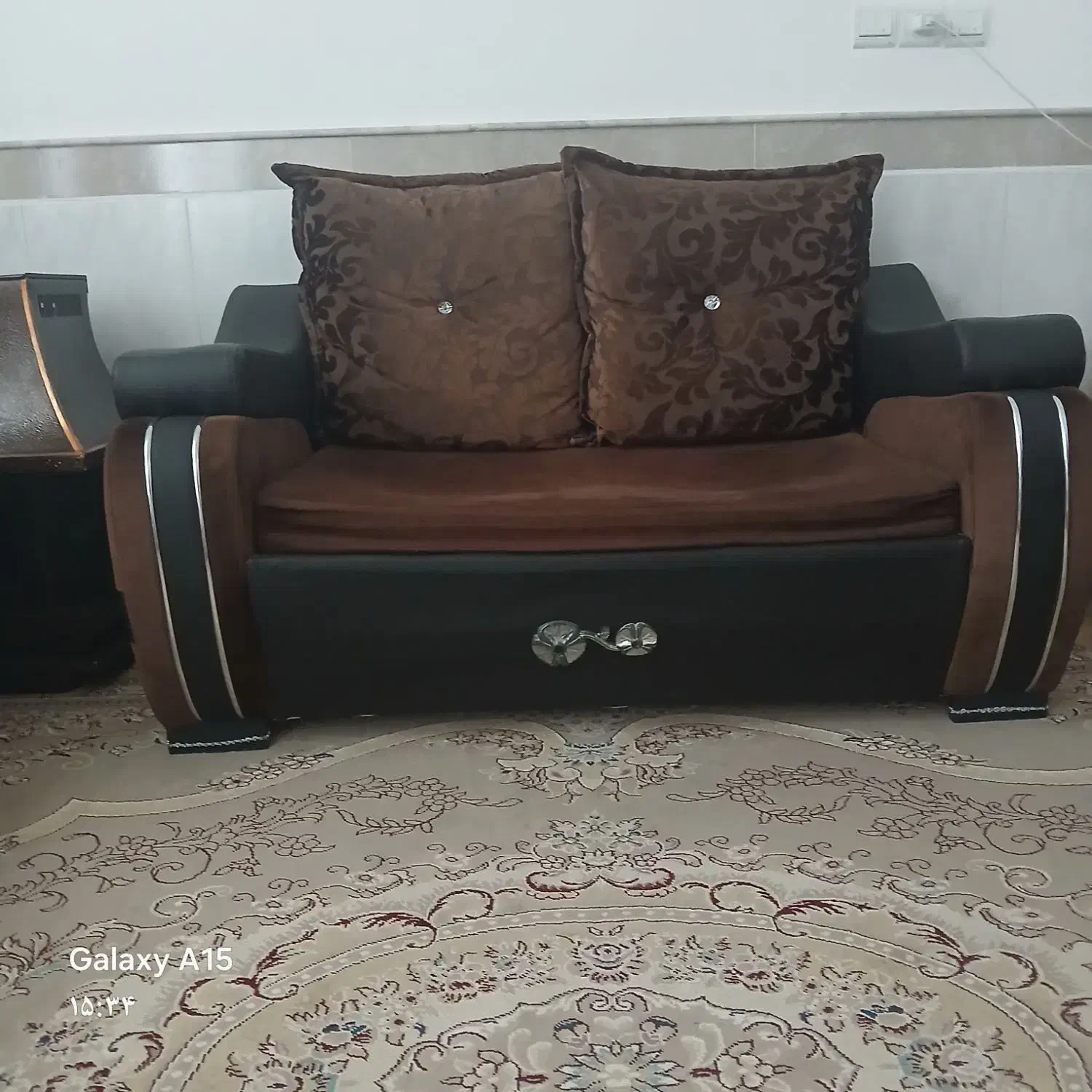 مبل راحتی خیلی تمیز ۶ تومان|مبلمان خانگی و میز عسلی|آران و بیدگل, |دیوار