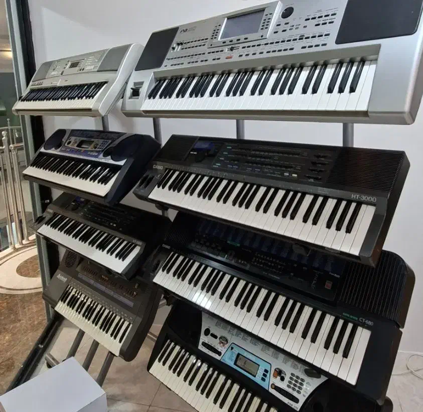 فروش و تعمیر کیبورد و پیانو|پیانو، کیبورد، آکاردئون|مبارکه, |دیوار