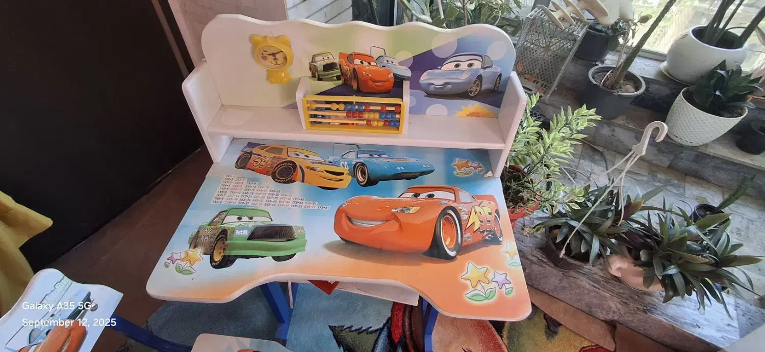 میز تحریر با صندلی با قابلیت تنظیم ارتفاع|میز تحریر و کامپیوتر|خوی, |دیوار