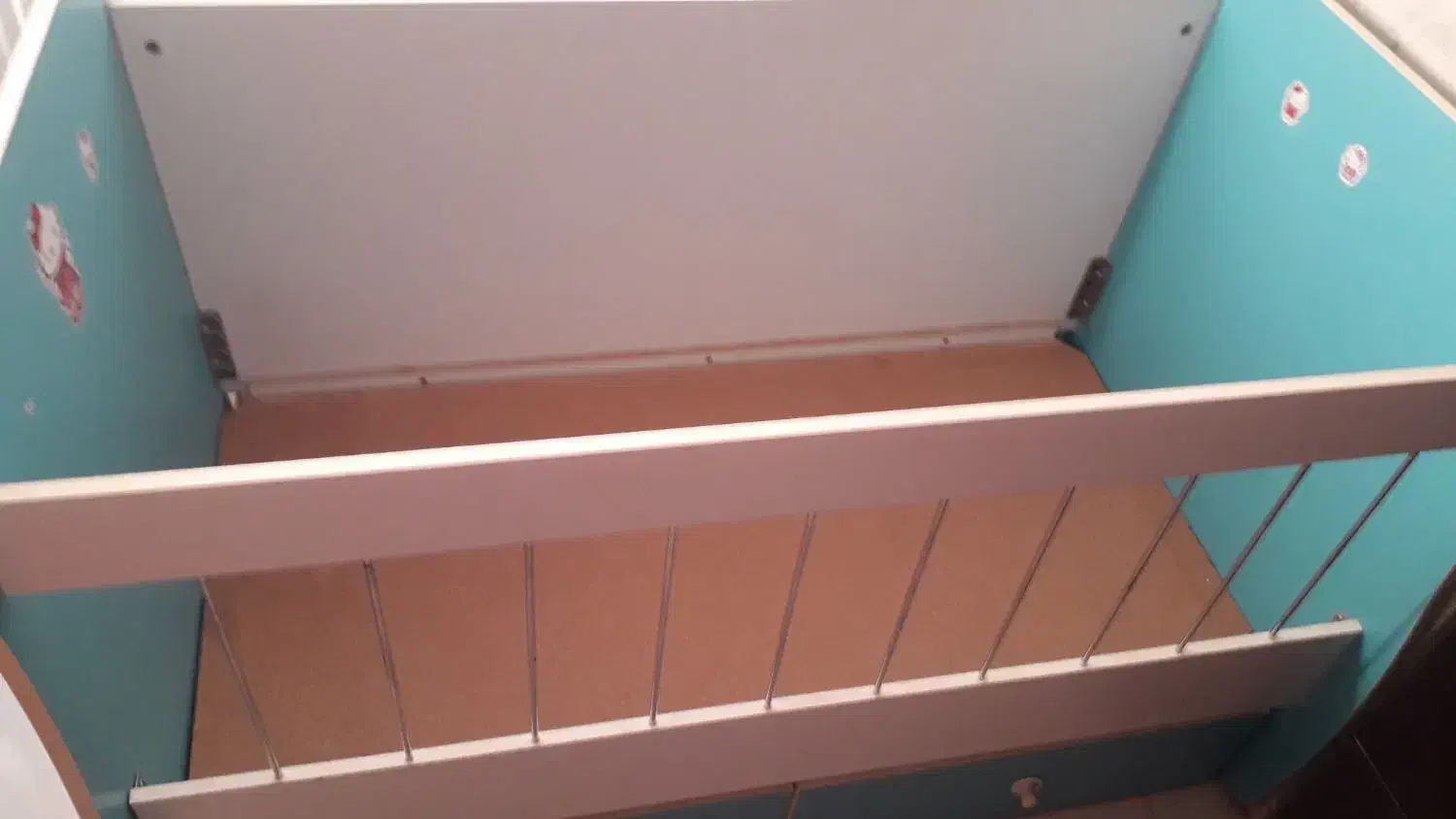 تعدادی لوازم کودک بفروش میرسد|تخت و صندلی بچه|محمدشهر, ولدآباد|دیوار