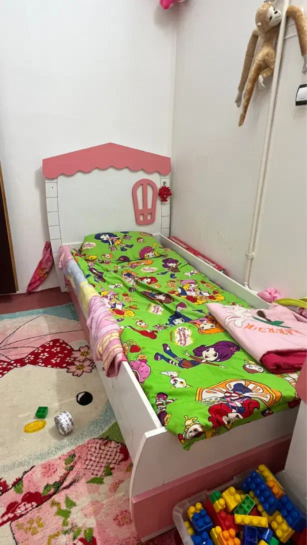 سرویس خواب دخترانه|تخت و سرویس خواب|اردبیل, |دیوار