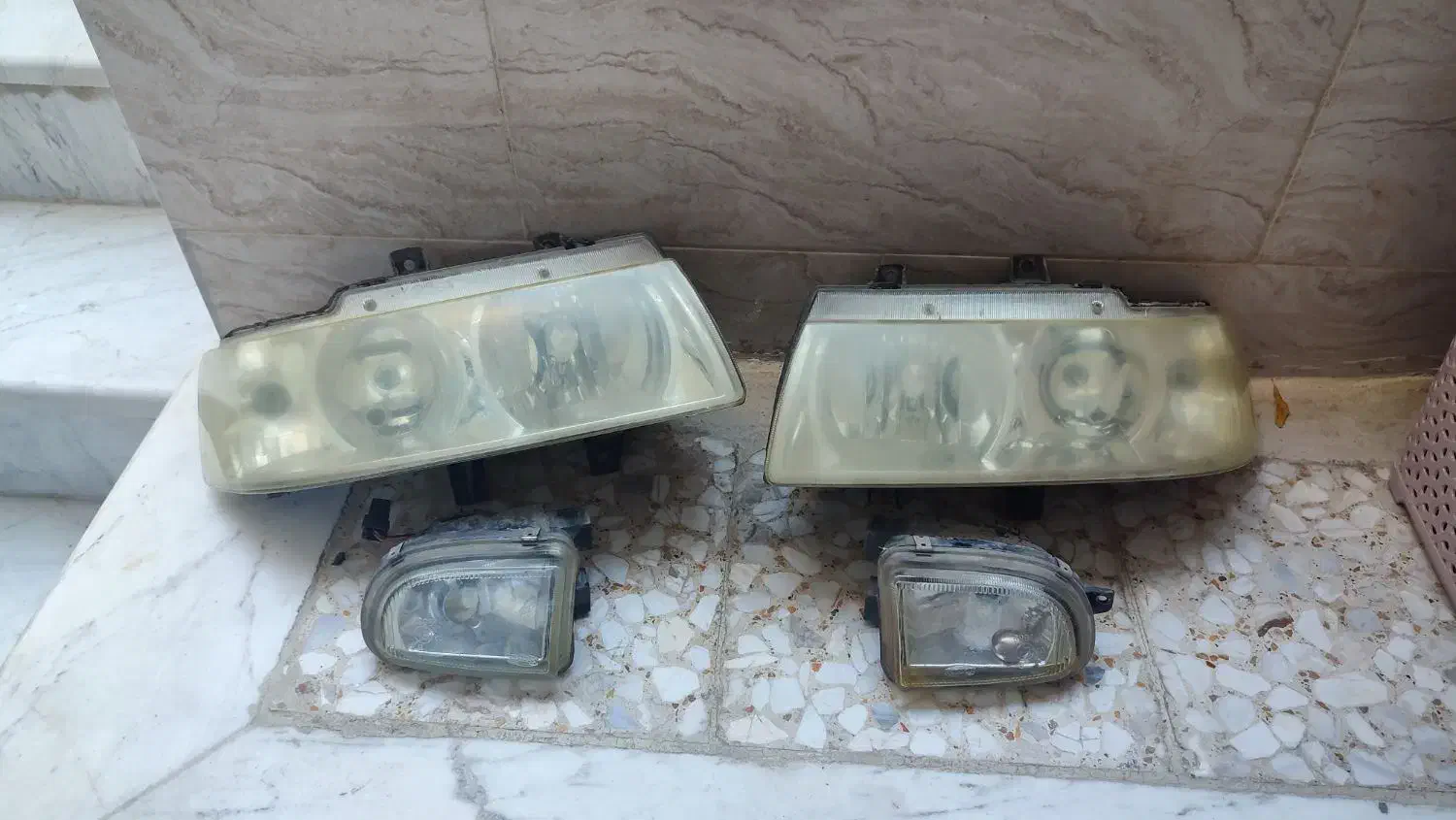 چراغ جلو سمند|قطعات یدکی و لوازم جانبی|قم, زاویه|دیوار