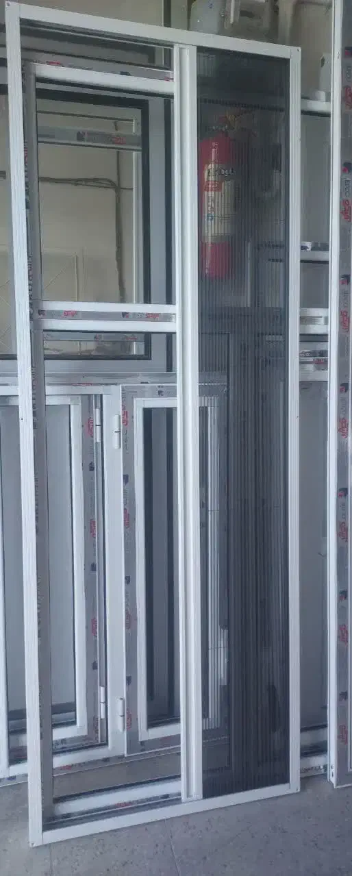 درب آلومینیوم توری پلیسه ای. دوجداره . پنجره|مصالح و تجهیزات ساختمان|یزد, |دیوار