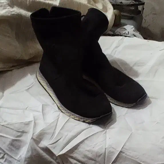 چگمه زنانه|کیف، کفش، کمربند|ساری, |دیوار