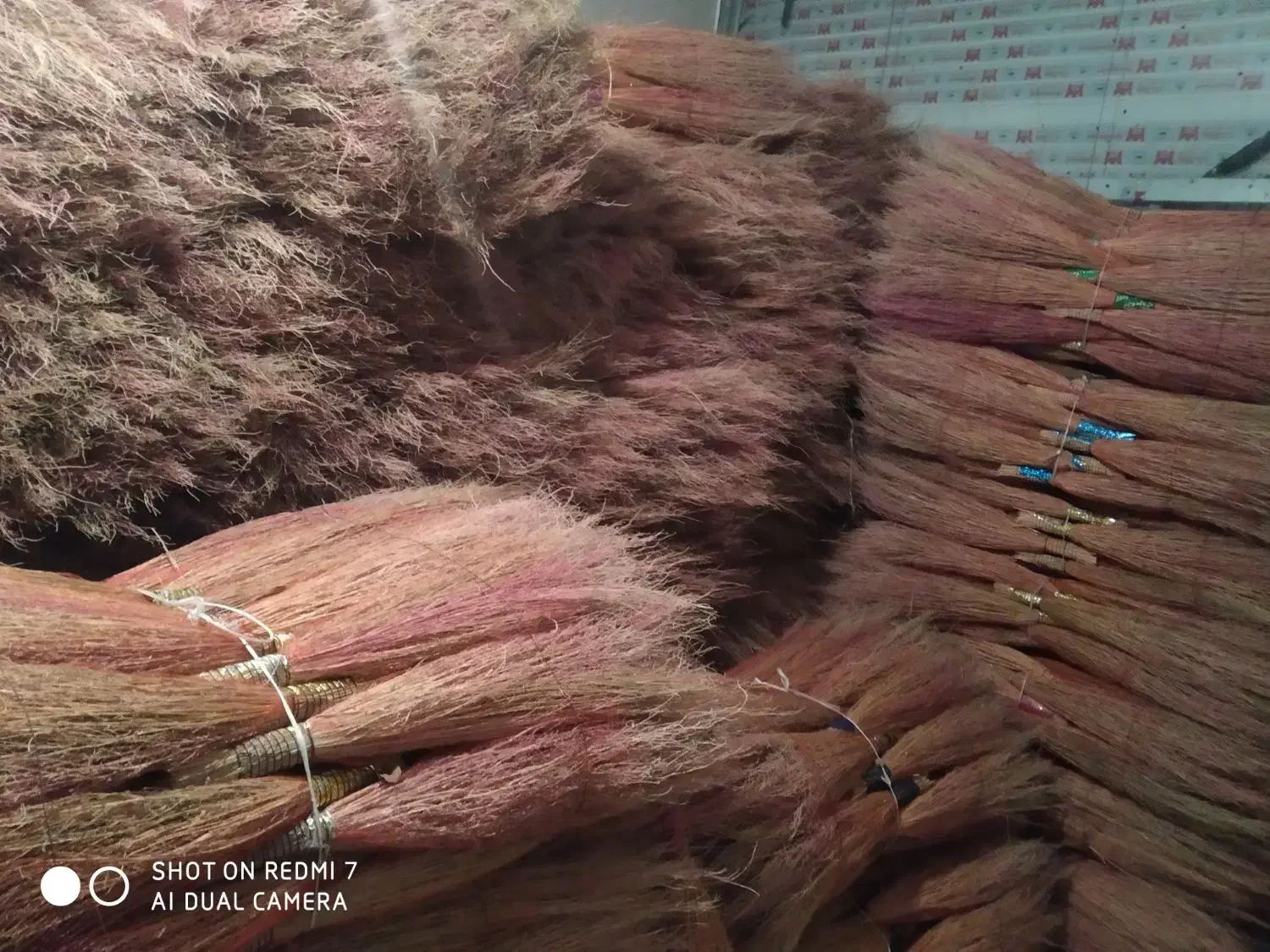 جارو محلی|لوازم نظافت|سنندج, |دیوار