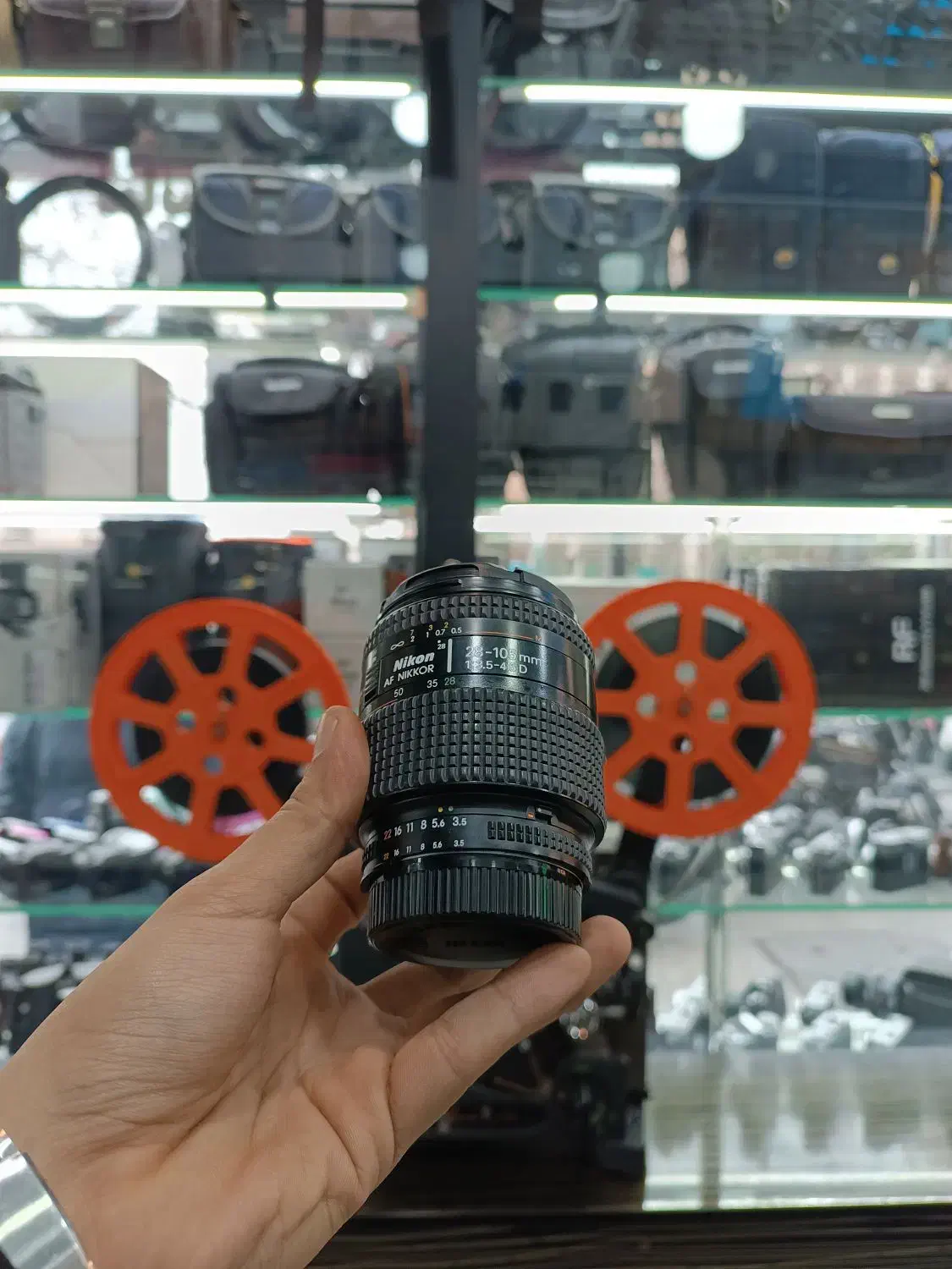 lens Nikon 28-105 D|دوربین عکاسی و فیلم‌برداری|تهران, پامنار|دیوار