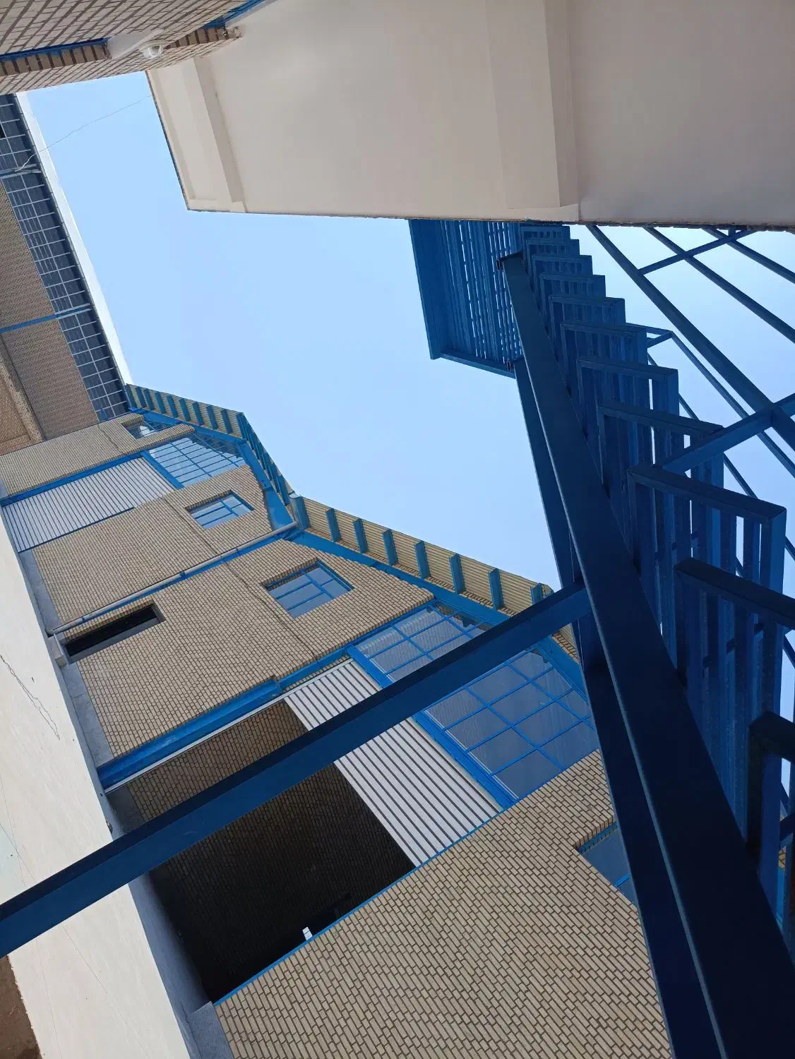 سرایدار و با کار در کارخانه|استخدام سرایداری و نظافت|پاکدشت, پاکدشت (مامازند)|دیوار