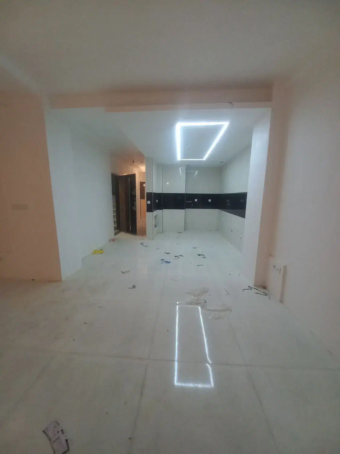 ۱۳۰ متری کسری ملک|فروش آپارتمان|شیراز, انجیر|دیوار