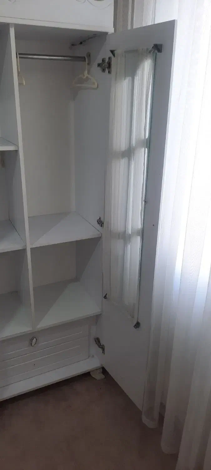 کمد بچه سفید|تخت و سرویس خواب|شهریار, شهرک وائین|دیوار