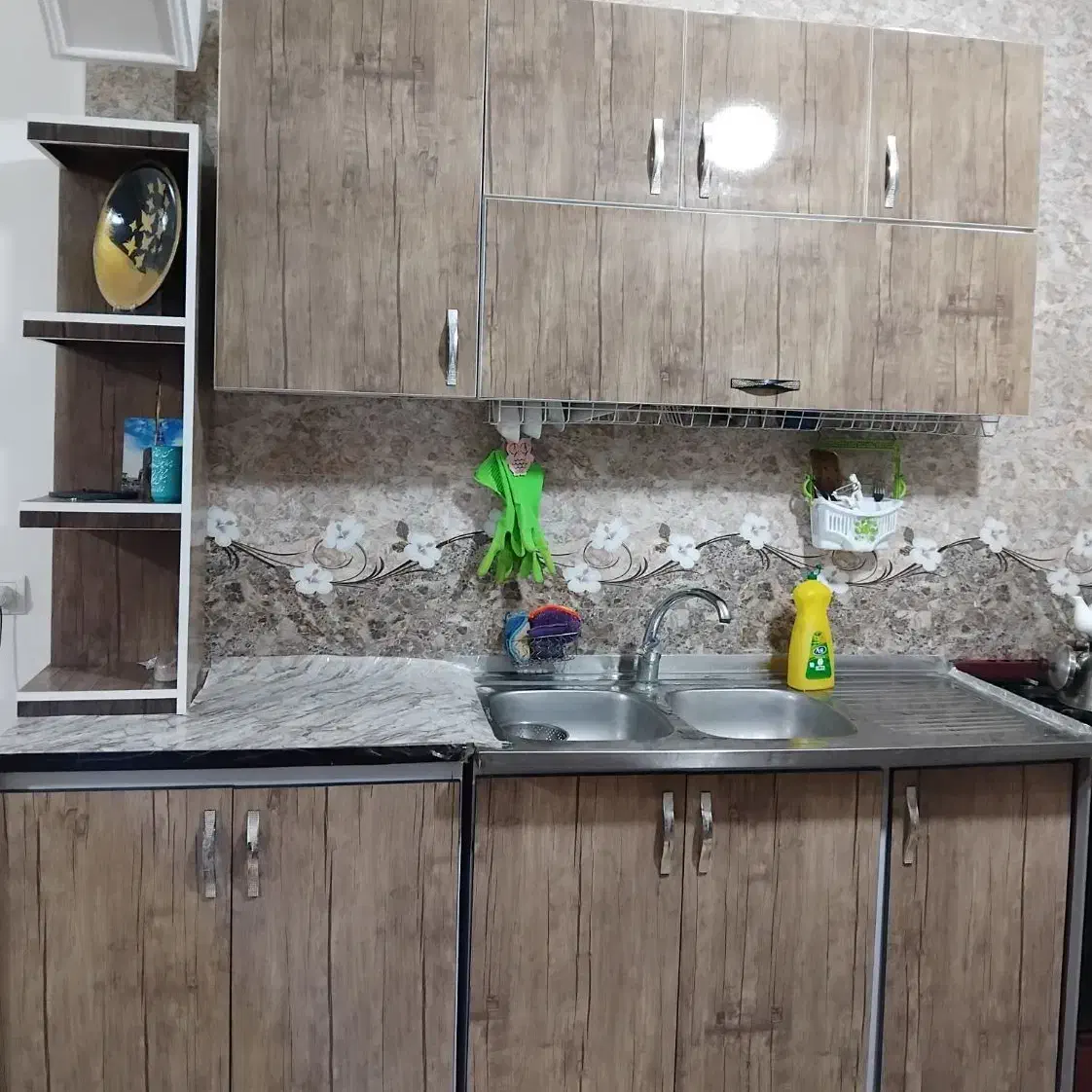 در کل هفت متر وبیست سانت کابینت|مصالح و تجهیزات ساختمان|بروجرد, |دیوار