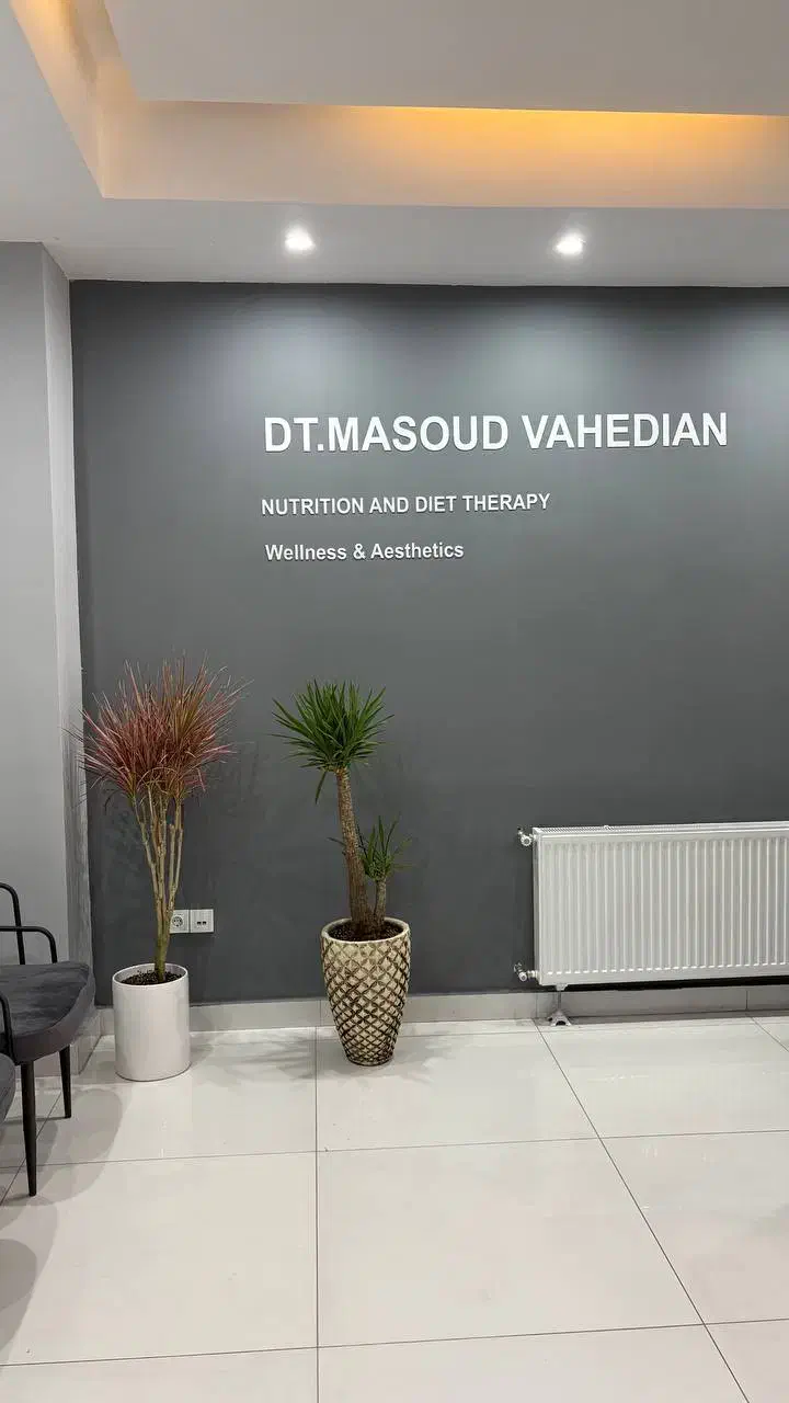 استخدام ادمین و ادیتور حرفه ای پیج|استخدام هنری و رسانه|ماکو, |دیوار