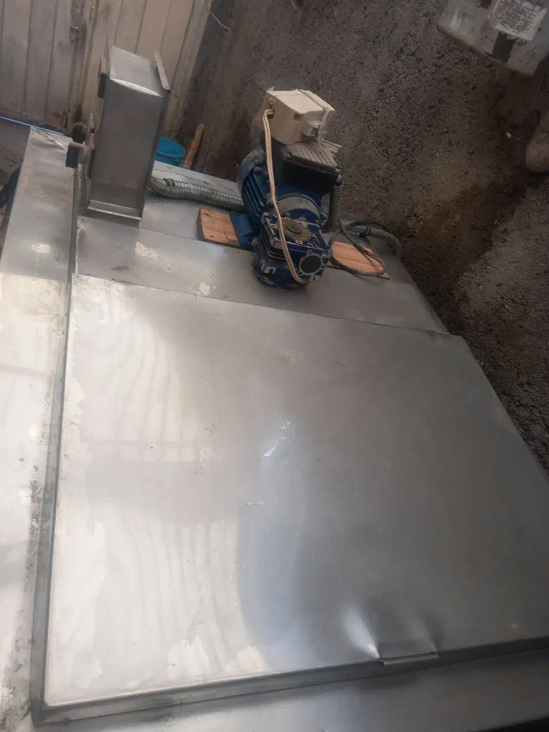 شیرسردکن ۳۰۰لیتری شرکتی|یخچال و فریزر|مشهد, نوید|دیوار