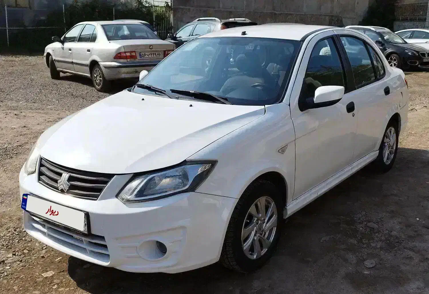 ساینا مدل ۱۳۹۶|خودرو سواری و وانت|رشت, گلسار|دیوار