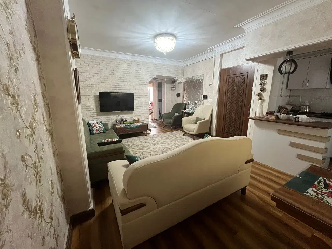 لوکیشن اجاره فاز یک معلم|اجارهٔ آپارتمان|رشت, معلم|دیوار