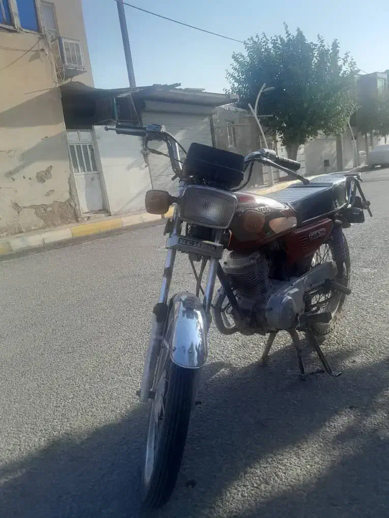 متورهندا ۱۲۵ مدل ۹۵|موتورسیکلت|قرچک, مهدیه|دیوار