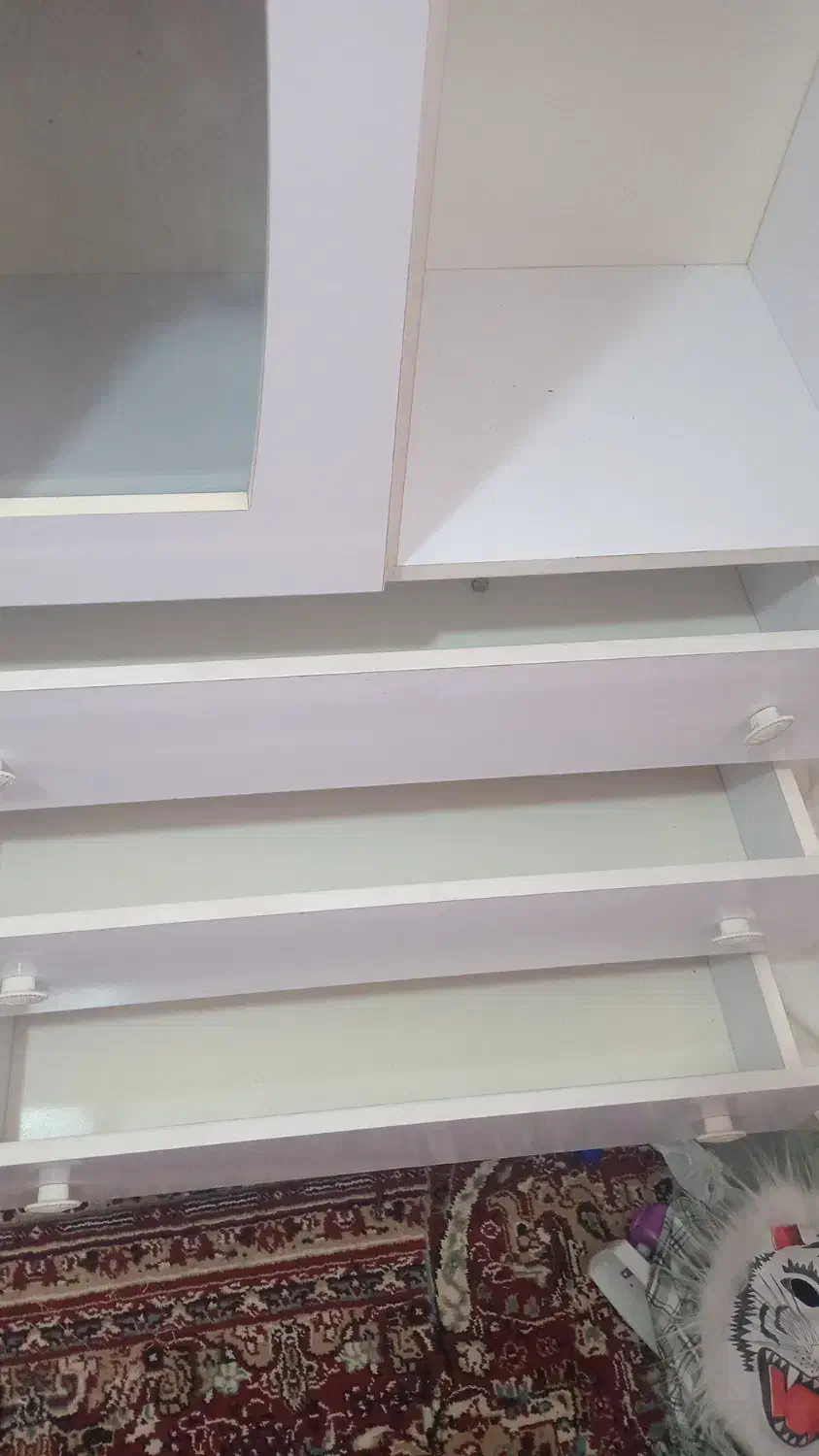 کمد|جاکفشی، کمد، دراور|رشت, شهرک صبا|دیوار