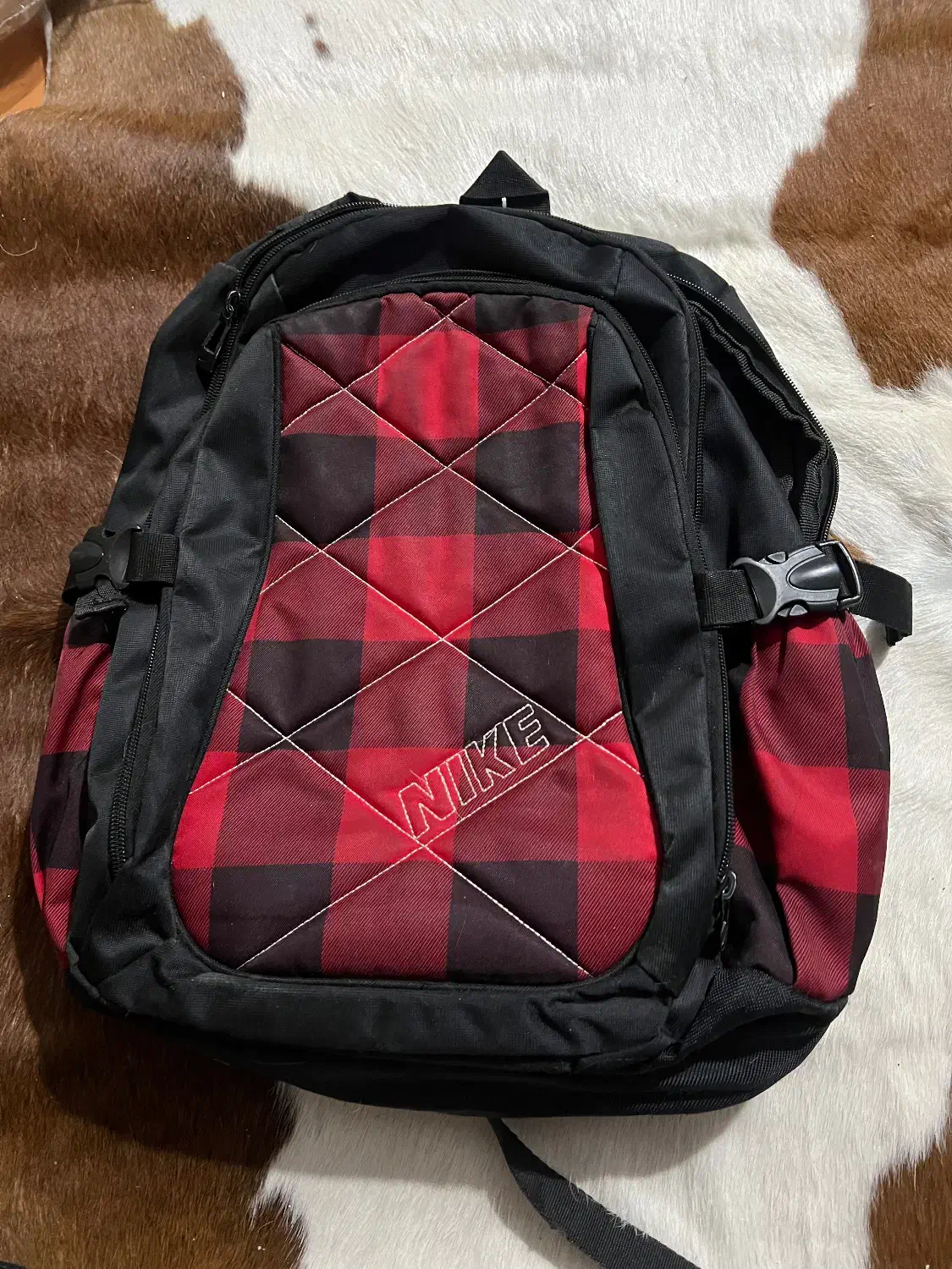 کیف|کیف، کفش، کمربند|تبریز, |دیوار