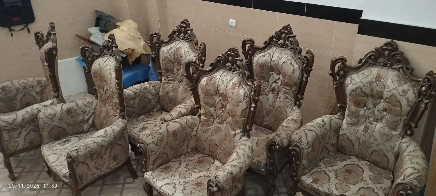 فروش مبل راحتی سلطنتی شیک با چوب راش|مبلمان خانگی و میز عسلی|بناب, |دیوار