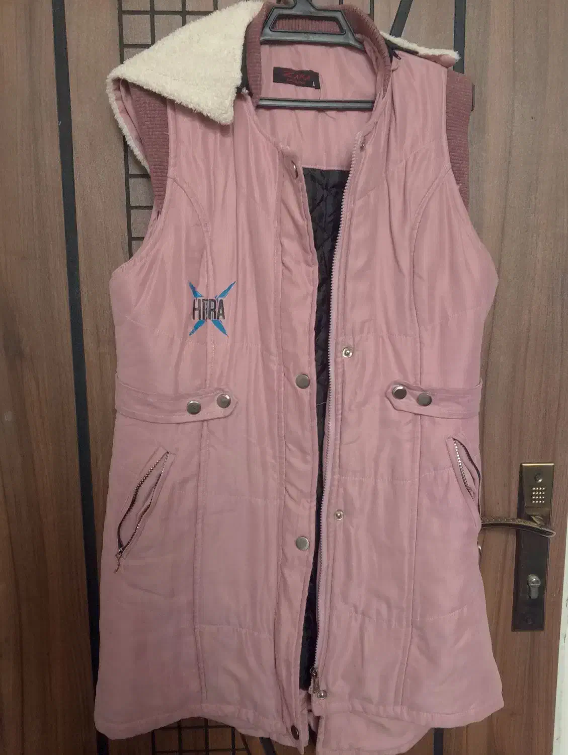 پافر زمستونی|لباس|قم, ولیعصر|دیوار