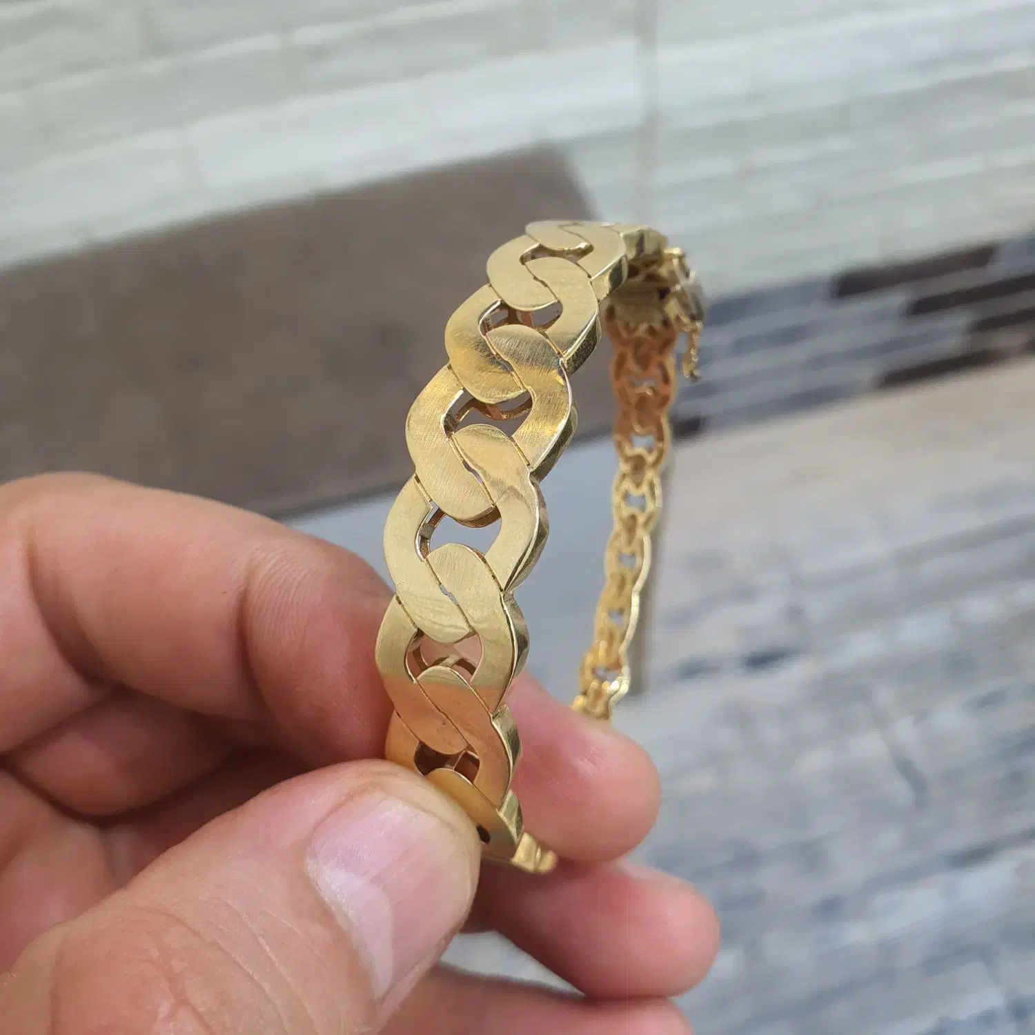 دستبند کارتیه|جواهرات|قم, انسجام|دیوار