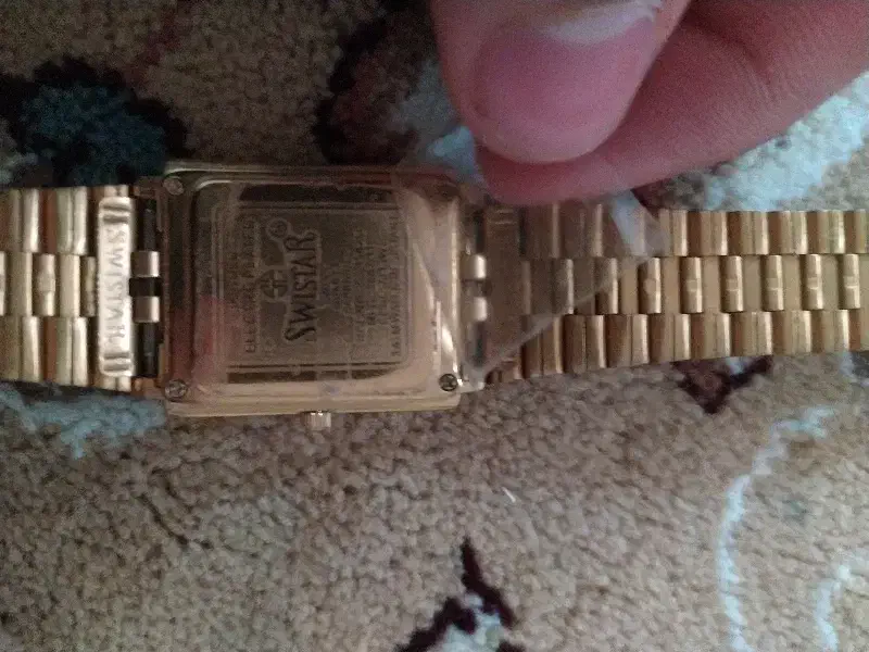 ساعت مچی|ساعت|میانه, |دیوار