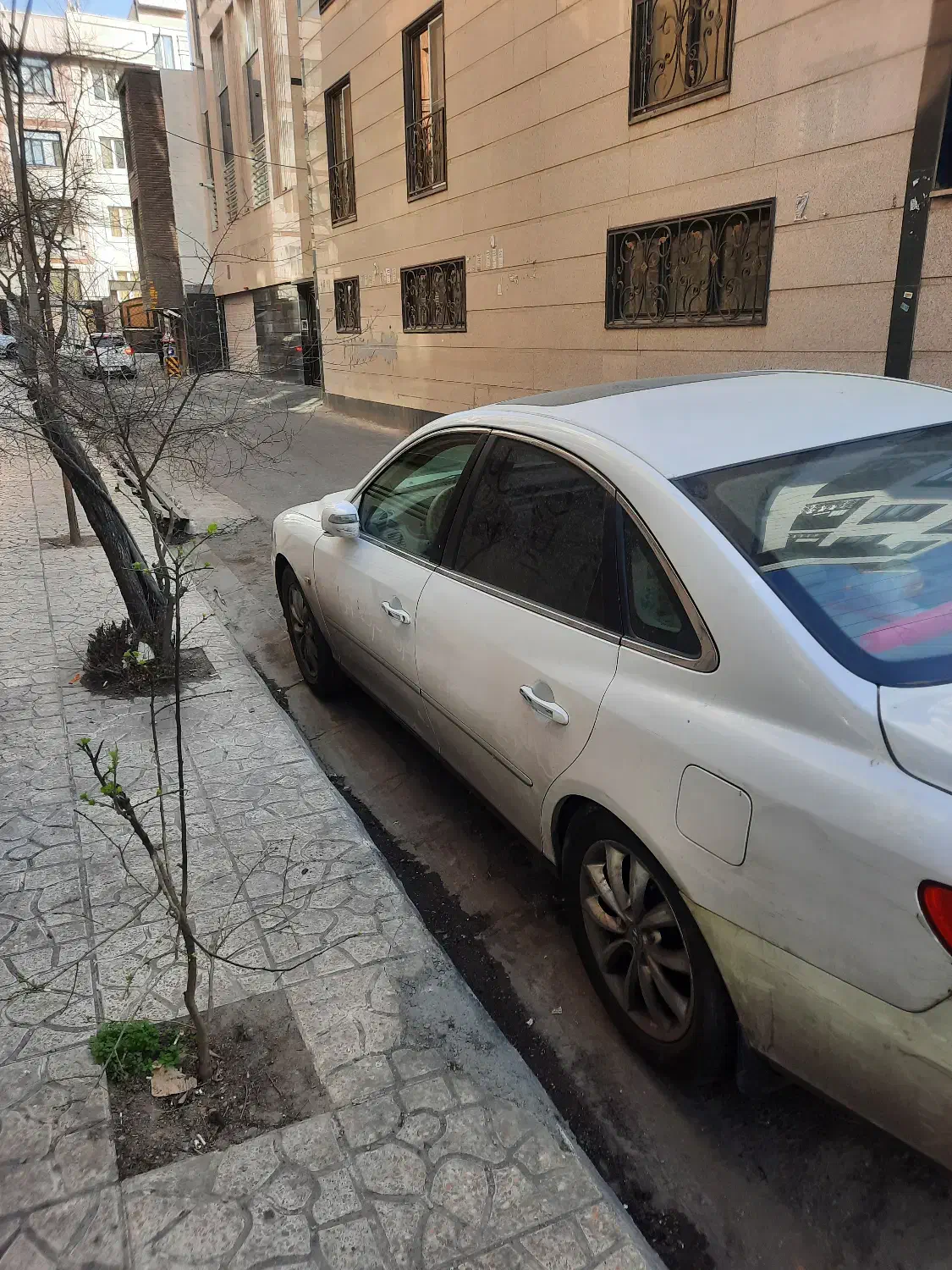 آزرا ۲۰۰۸|خودرو سواری و وانت|تهران, پرستار|دیوار