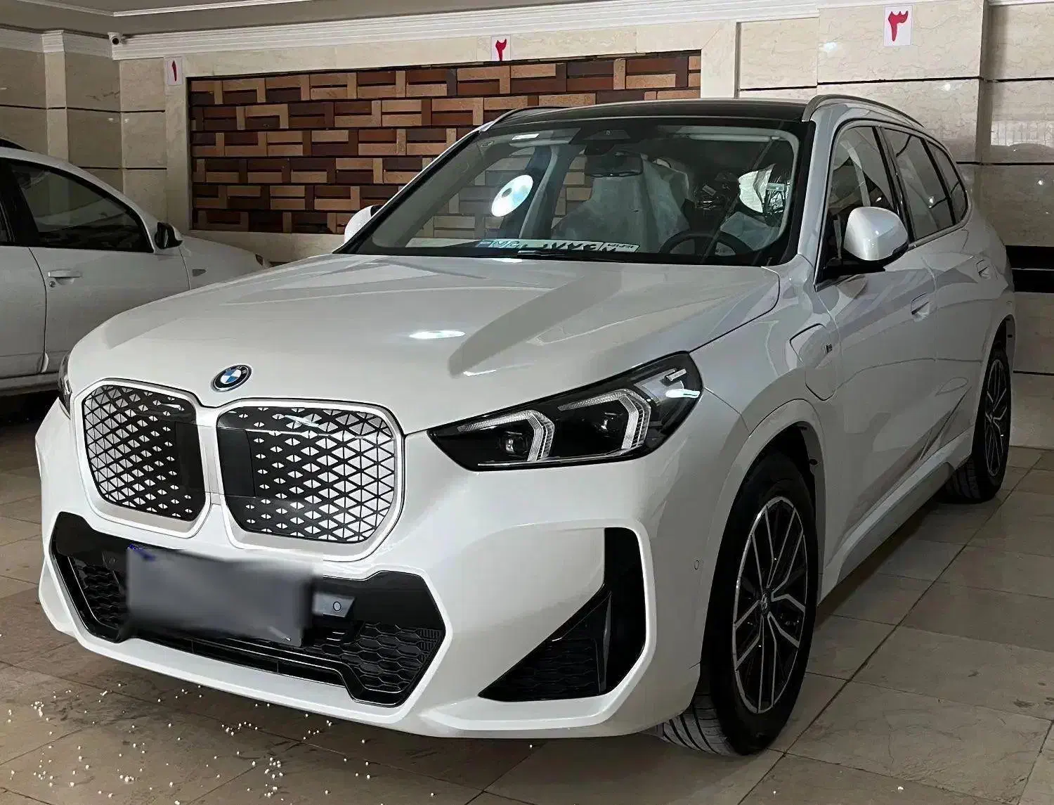 iX1 2025|خودرو سواری و وانت|تهران, مجیدآباد|دیوار