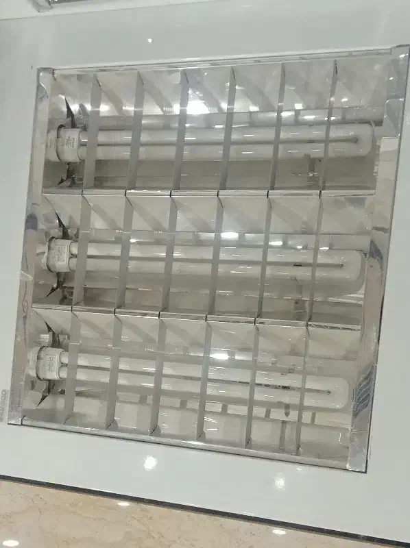 دو عدد  لامپ سقفی|لامپ و چراغ|بهار, |دیوار