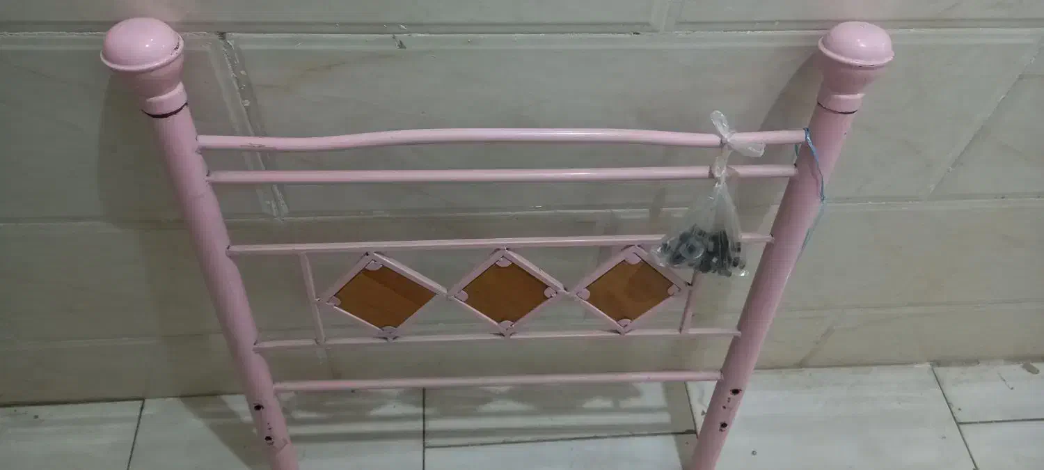 تخت خواب بچه فرفورژه|تخت و سرویس خواب|قزوین, |دیوار