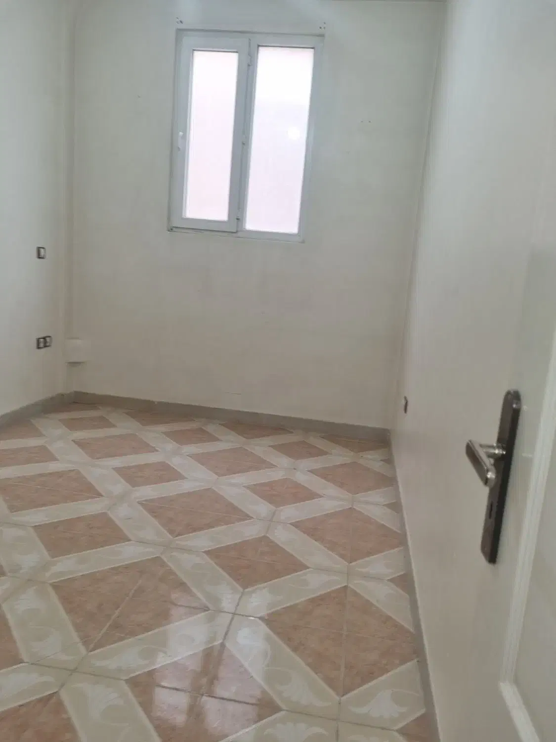 80متر دوخواب تک واحدی