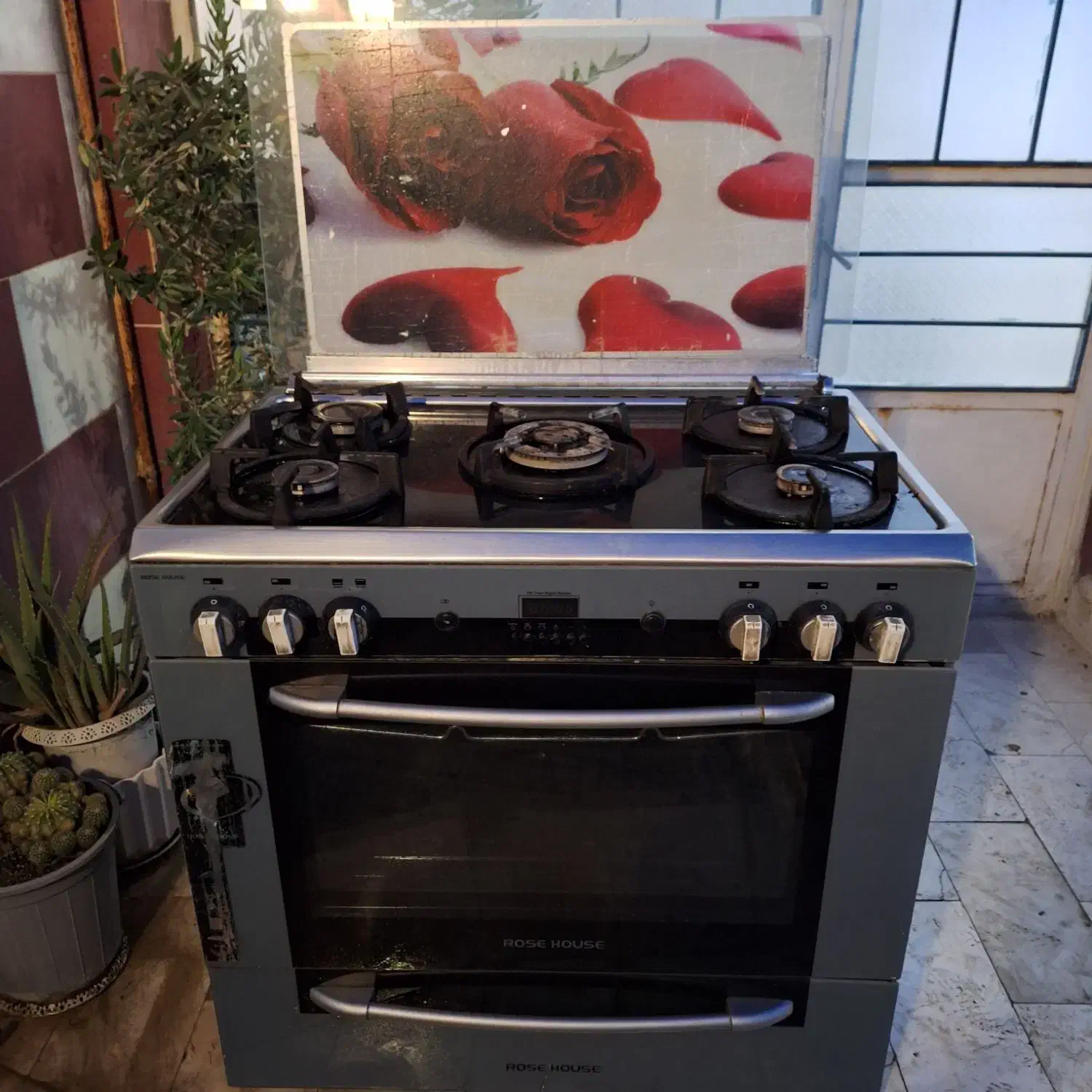 اجاق گاز پنج شعله برند معتبر رز گاز ، دارای فر|اجاق گاز و لوازم برقی پختوپز|ملایر, |دیوار